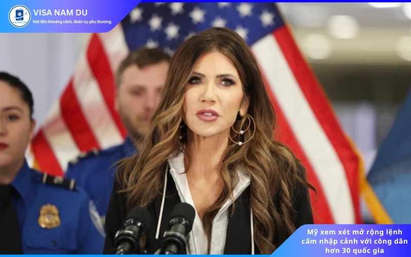 Mỹ xem xét mở rộng lệnh cấm nhập cảnh với công dân hơn 30 quốc gia
